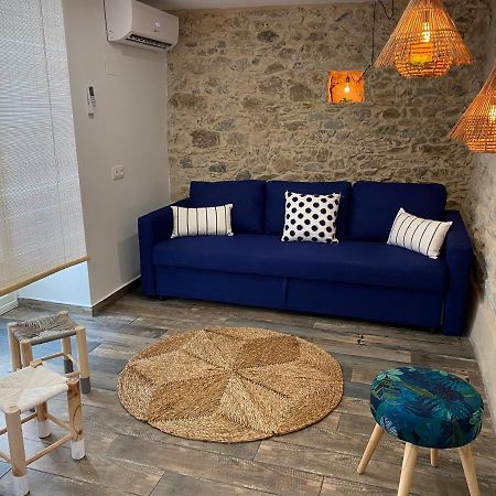 Ideal Parelles Aptm Amb Encant Estil Mediterrani I Tranquil A 兰卡 外观 照片