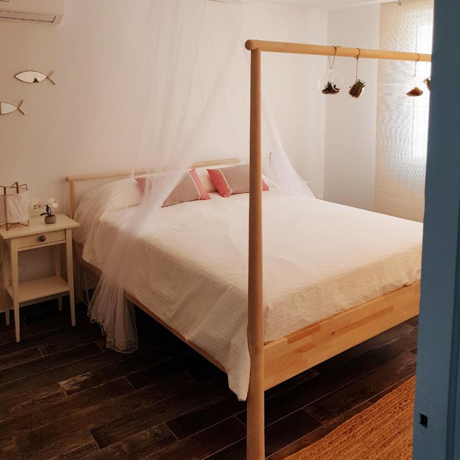 Ideal Parelles Aptm Amb Encant Estil Mediterrani I Tranquil A 兰卡 外观 照片